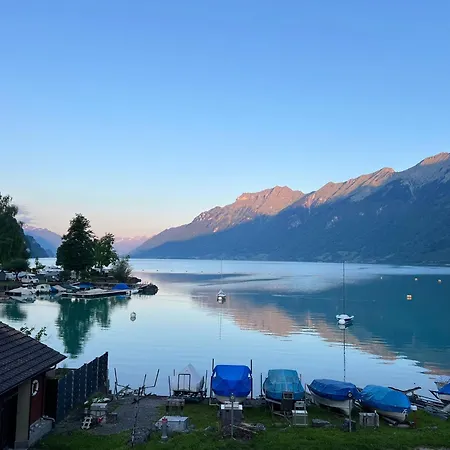 Apartament Dachwohnung Mit Balkon Am Brienzersee, Be Brienz (Bern)