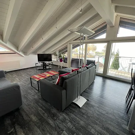 Apartment Dachwohnung Mit Balkon Am Brienzersee, Be *