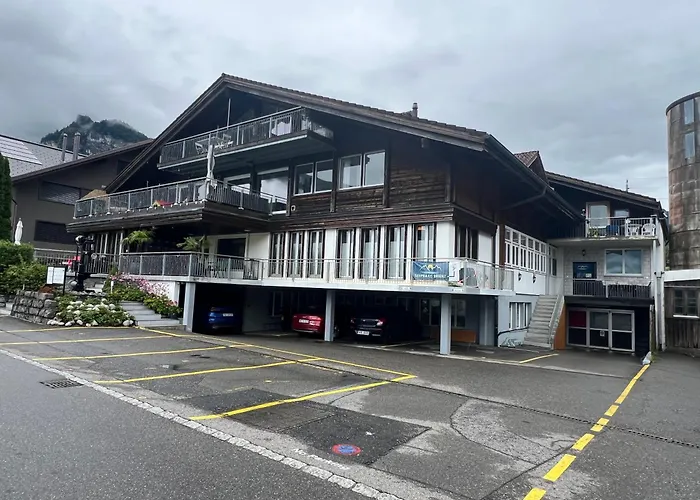 Dachwohnung Mit Balkon Am Brienzersee, Be Lejlighed *
