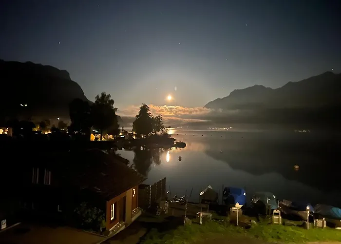 Dachwohnung Mit Balkon Am Brienzersee, Be * Brienz (Bern)