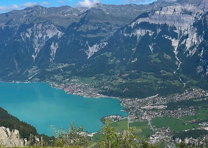 Dachwohnung Mit Balkon Am Brienzersee, Be Brienz