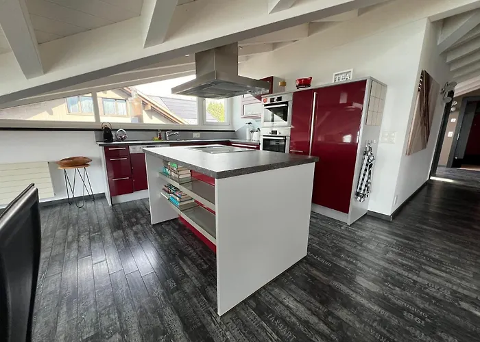 Apartament Dachwohnung Mit Balkon Am Brienzersee, Be