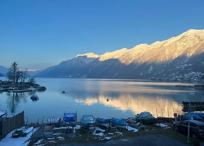 Dachwohnung Mit Balkon Am Brienzersee, Be Бриенц