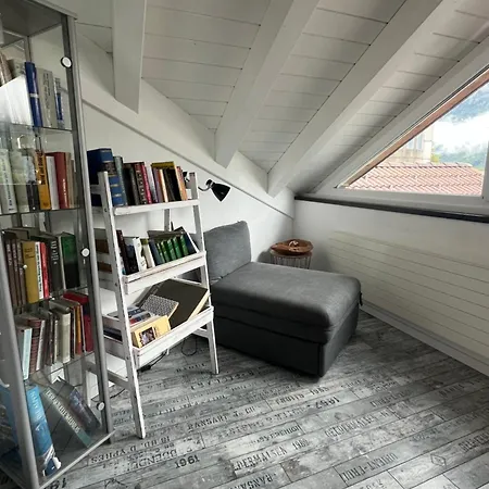 Dachwohnung Mit Balkon Am Brienzersee, Be * Brienz (Bern)